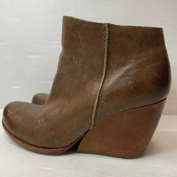 Kork-Ease Shoes - Kork Ease Natalya Wedge Bootie Size 7.5 Brown Leather